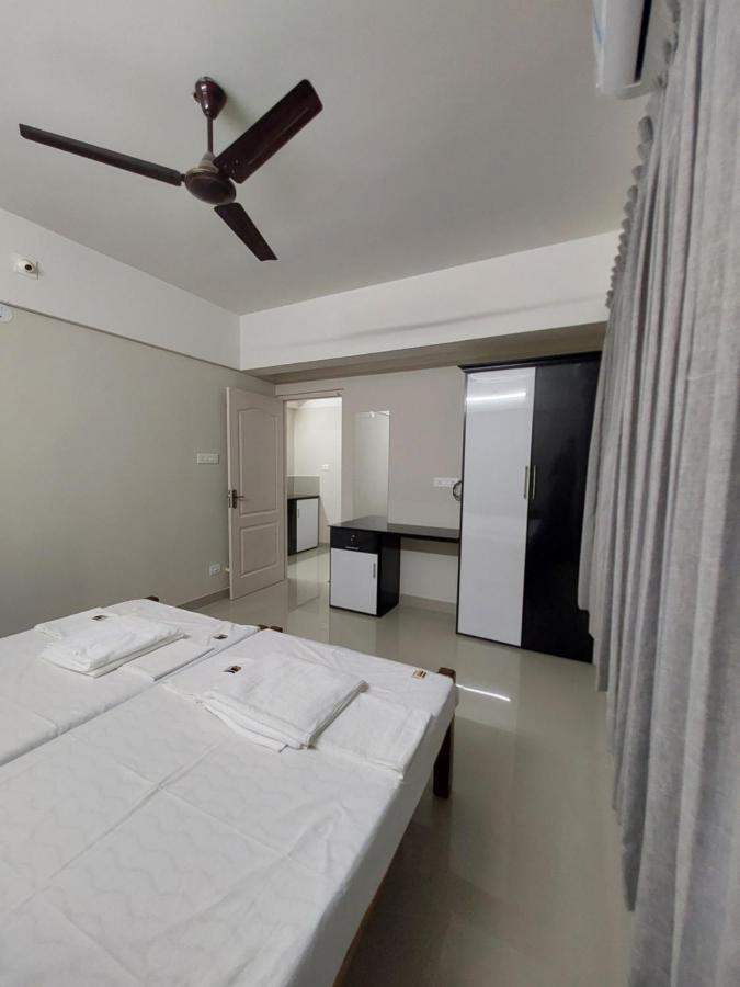 Hotel Mannat Residence Thiruvananthapuram Zewnętrze zdjęcie